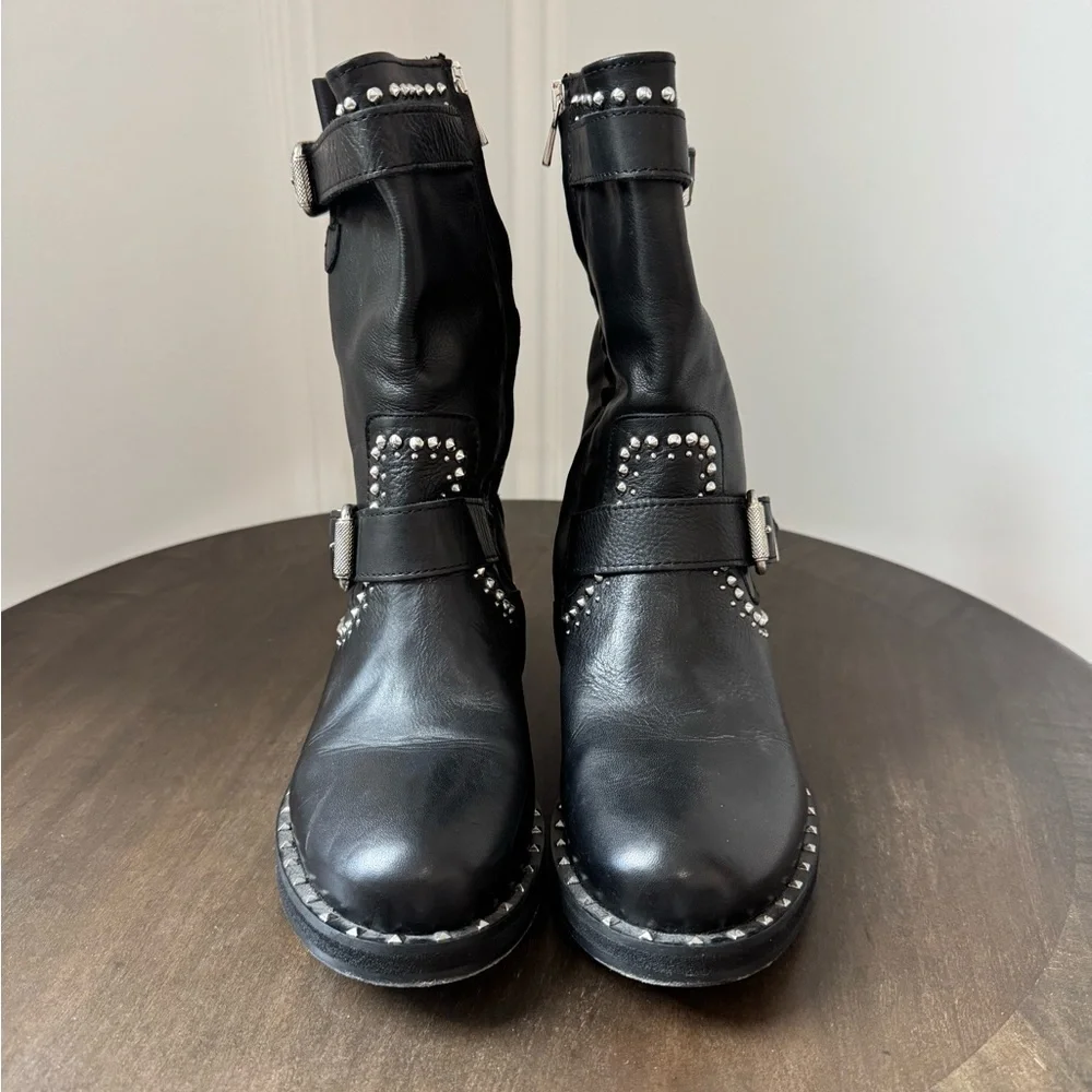 Charles David Whistler Black Leather Studded Moto Boots - Size 6 - EUC - Picture 4 of 10
